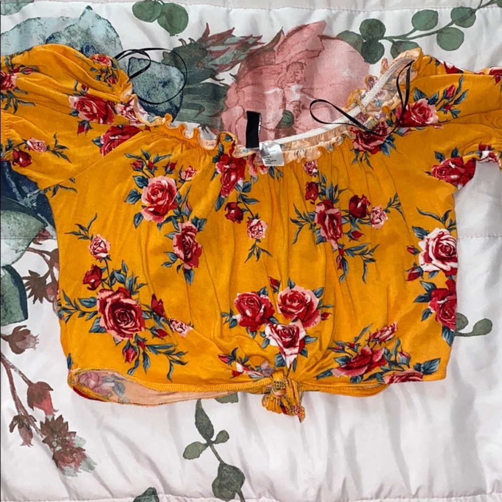 Floral Off the Shoulder Crop Top